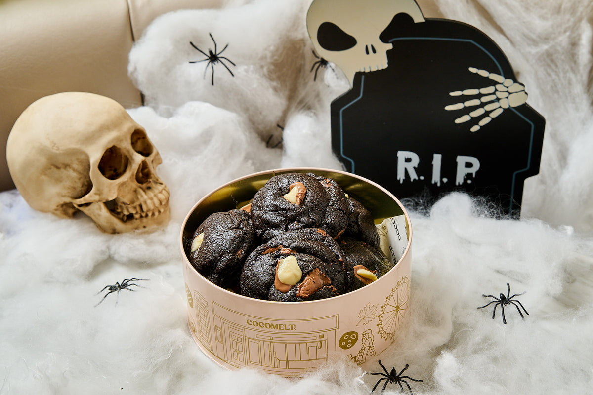 Spooky Halloween Cookie Tin 👻
